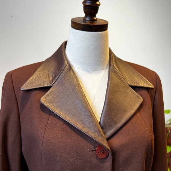 ESCADA Elements/Vintage women's blazer with Leather Trim and Wooden Buttons sz 6 - Picture 13 of 15